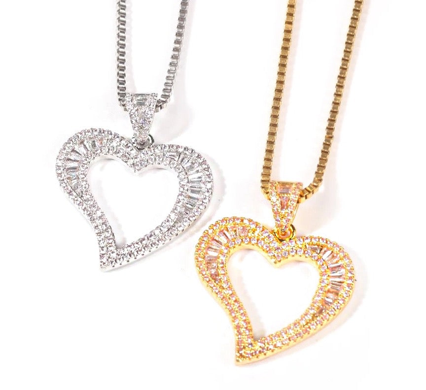 ICED BAGUETTE HEART NECKLACE