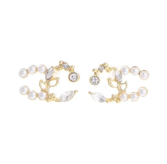 CICI PEARL STUDS