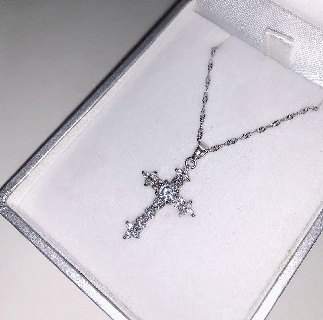 DAINTY CROSS NECKLACE